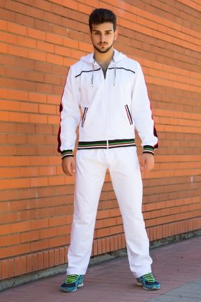 White men's tracksuits: advantages, disadvantages and an overview of models