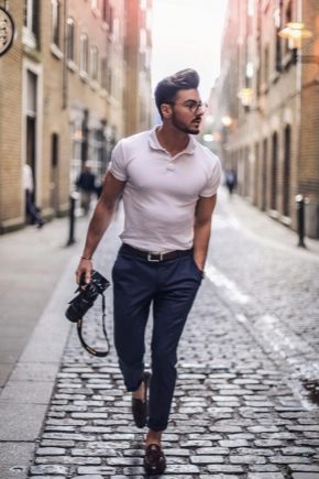 White men's T-shirts: what styles are there and what to wear with?