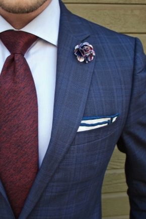 كيف تنسق ربطة العنق مع قميص وبدلة وسترة؟