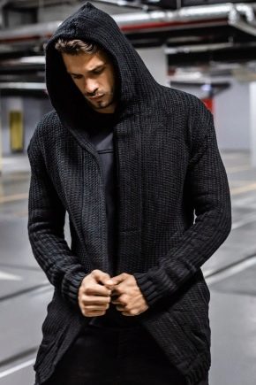Men's cardigans with a hood: how to choose and what to wear?
