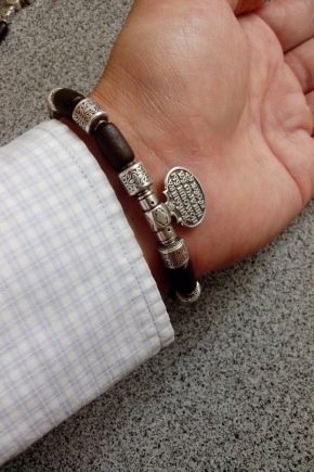 Men's Orthodox bracelets: what are they and how to wear?