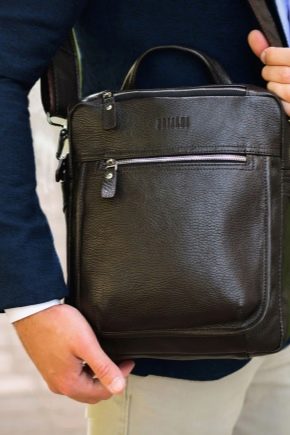 Men's shoulder bags for documents: types and selection rules