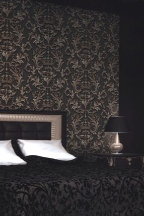 Dark wallpaper in the interior of the bedroom