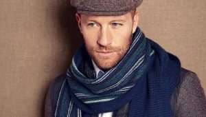 How to tie a scarf beautifully for a man?