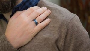 Men's sapphire rings: types and features of care