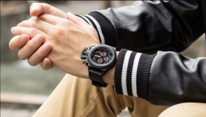 Sports men's watches: types, rating and selection rules