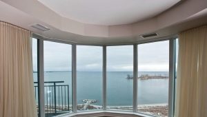 Opzioni di vetri per balconi rotondi e semicircolari