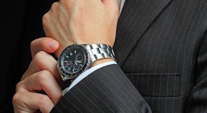 Men's wristwatches: what are they and which ones are better to choose?