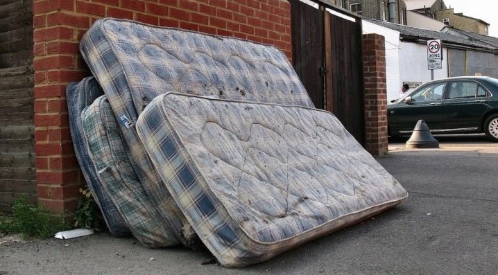 Where to put the old mattress?