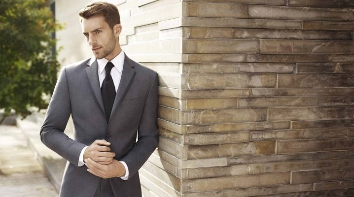 Costumes gris pour hommes: variétés et sélection d'accessoires