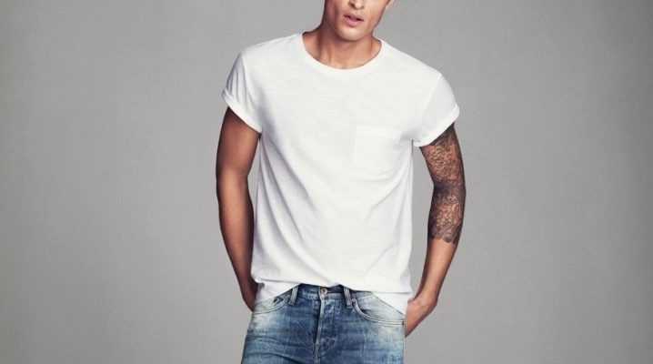 Men's T-shirt with jeans: can you tuck in and how to wear them?