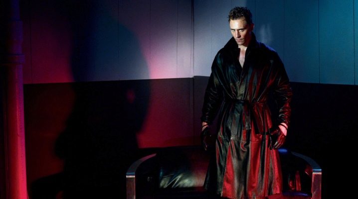Men's leather raincoats: description of models and secrets of choice