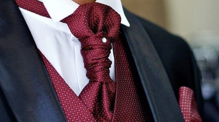 Ascot tie: what is it and how to tie it?