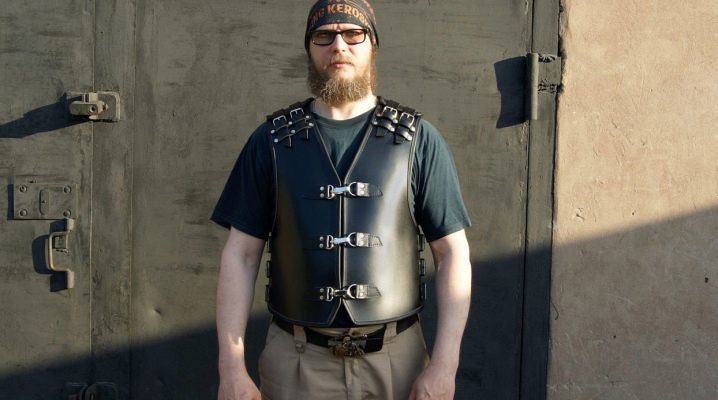 Men's leather vests: varieties, choice, combination rules