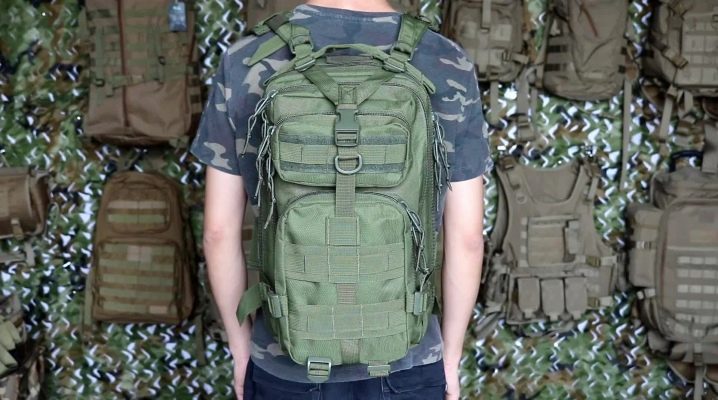 Tactical backpacks: types, volume and secrets of choice