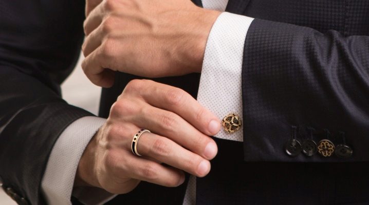 بأي جهة يرتدي الرجال خاتم الزواج في روسيا؟