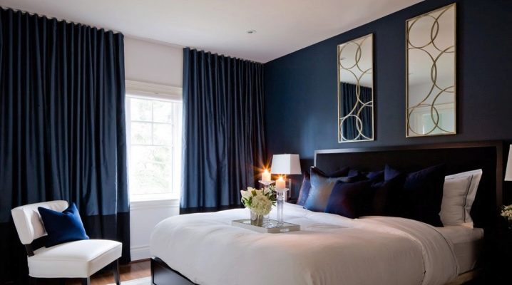 Blue wallpaper in the design of bedrooms