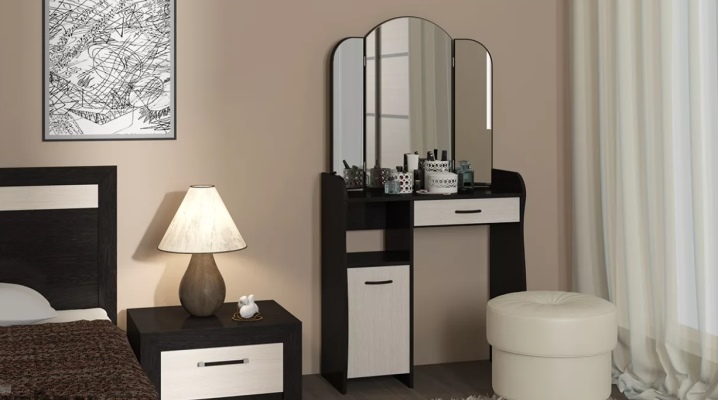 Избор тоалетног стола са огледалом у спаваћој соби