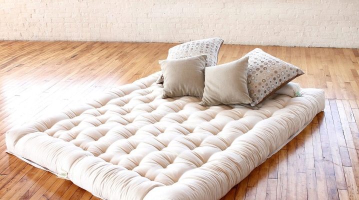 How to make a mattress with your own hands?