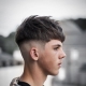 Men's haircuts with shaved temples: varieties and tips for choosing