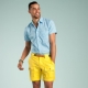 Colored men's shorts: how to choose and what to wear?