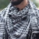 Arafats homme : quoi porter et comment nouer ?