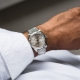 Сребрни мушки сат: правила избора и комбинације