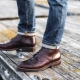 What shoes to wear with jeans for men?