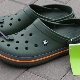 Chaussures homme Crocs : types, tailles et règles de sélection