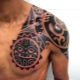 Variété de tatouages ​​​​tribaux masculins