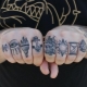 Kaikki miesten tatuoinneista sormilla